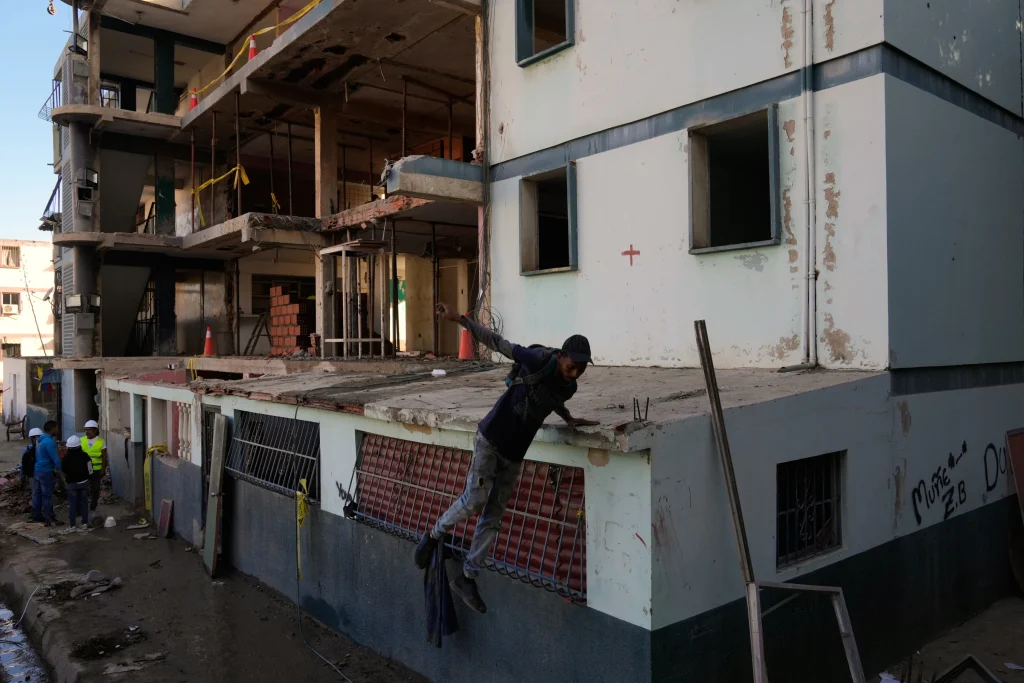 US Venezuela Embassy Ties Restart After Years