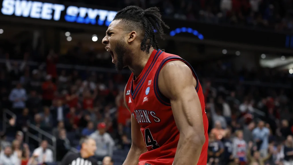 Zuby Ejiofor Wins Top College Basketball Award